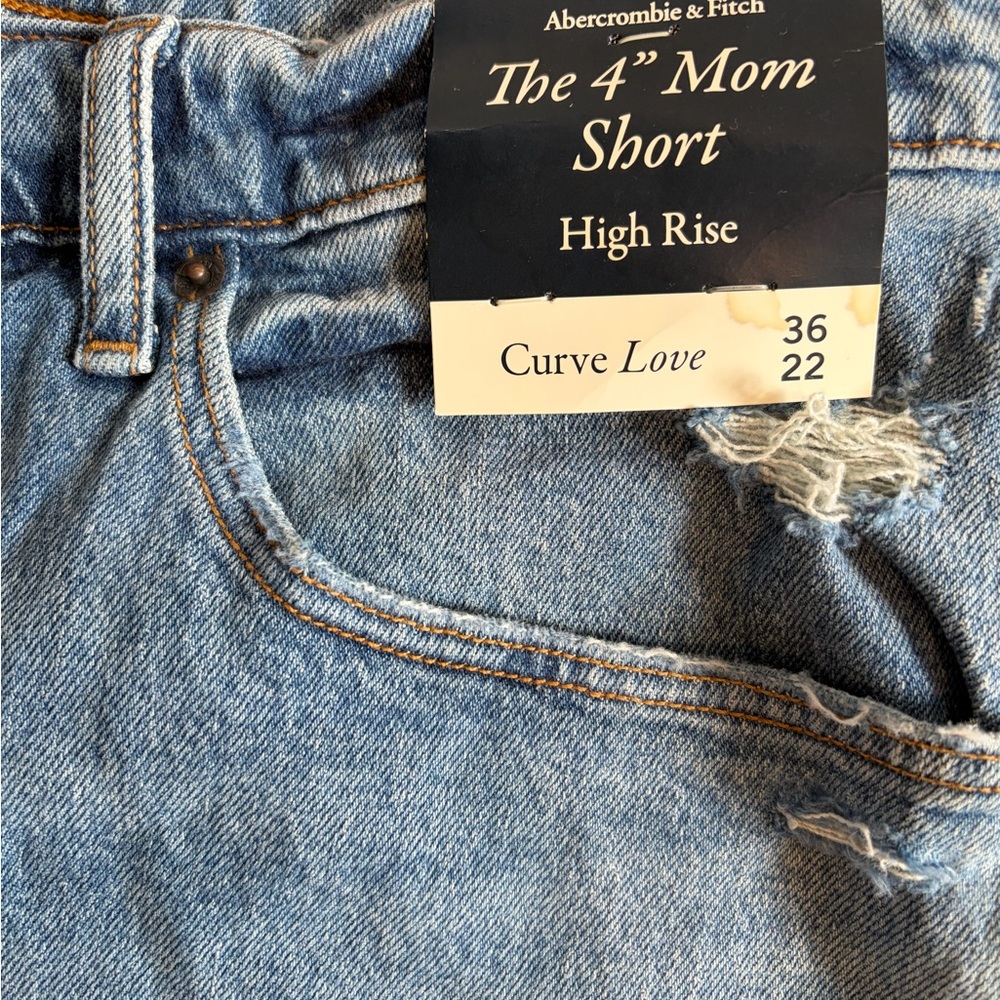Abercrombie & Fitch Curve Love Mom Shorts 36 High Rise Distressed NWT 4” Denim - Picture 3 of 9